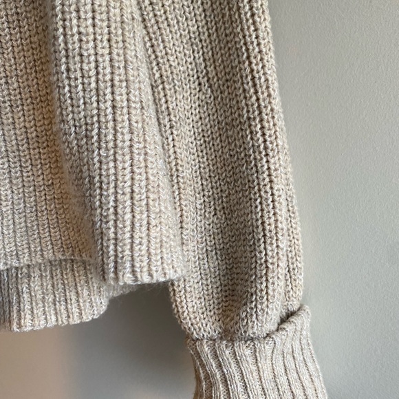 Tan/Beige knit sweater - Picture 2 of 2